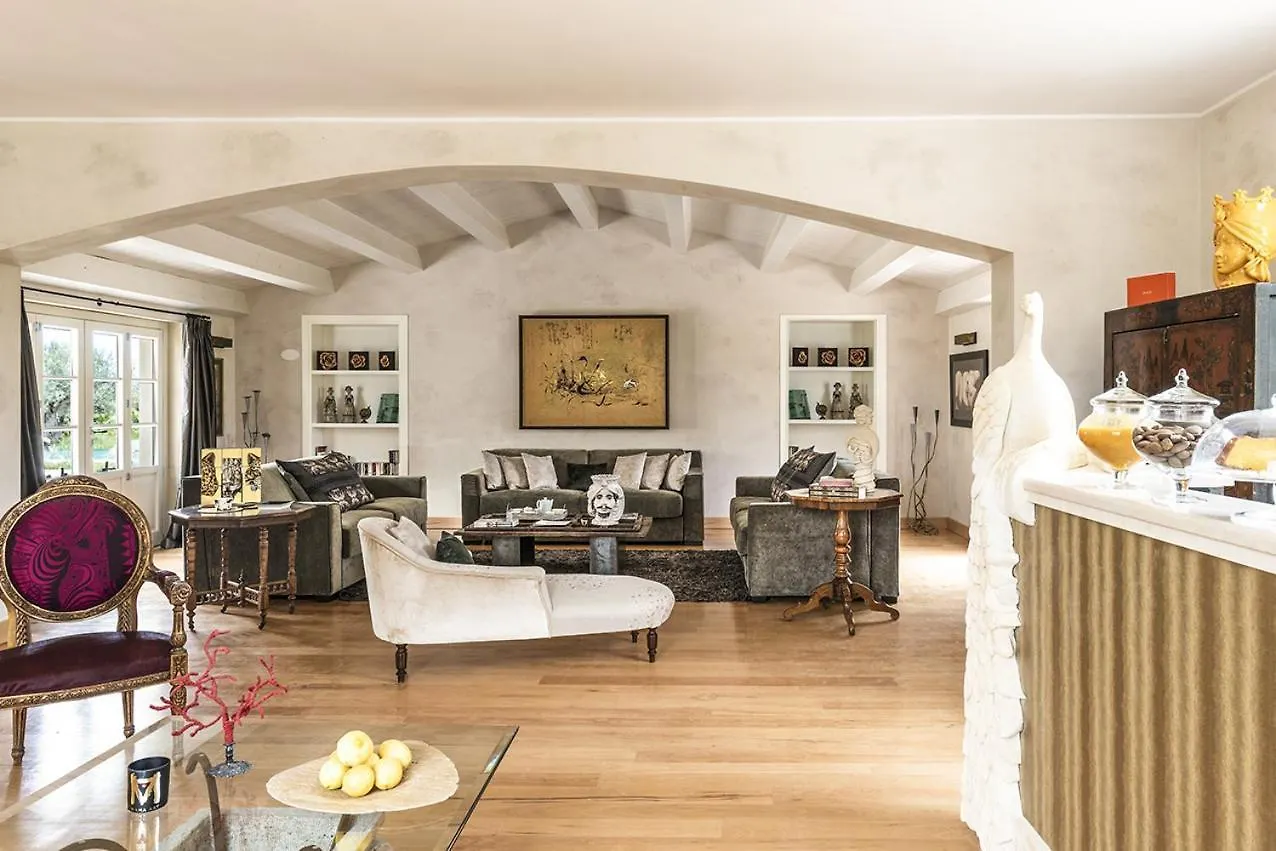 Zahir Country House Hotel Noto