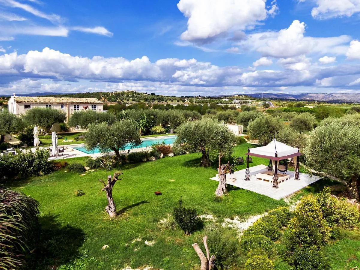 Zahir Country House Hotel Noto Italien