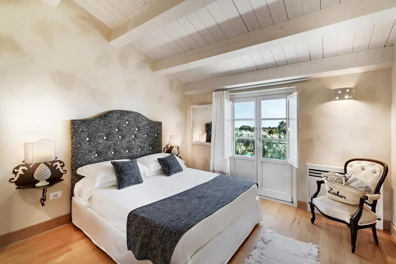 Zahir Country House Hotel Noto