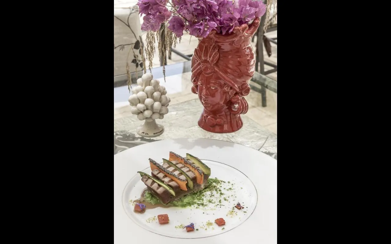 Zahir Country House Hotel Noto