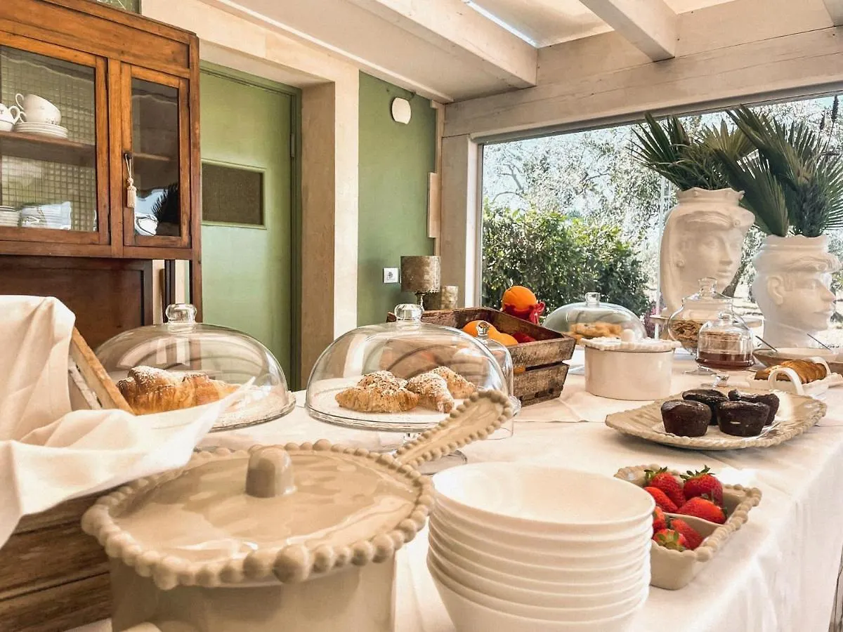 Zahir Country House Hotel Noto