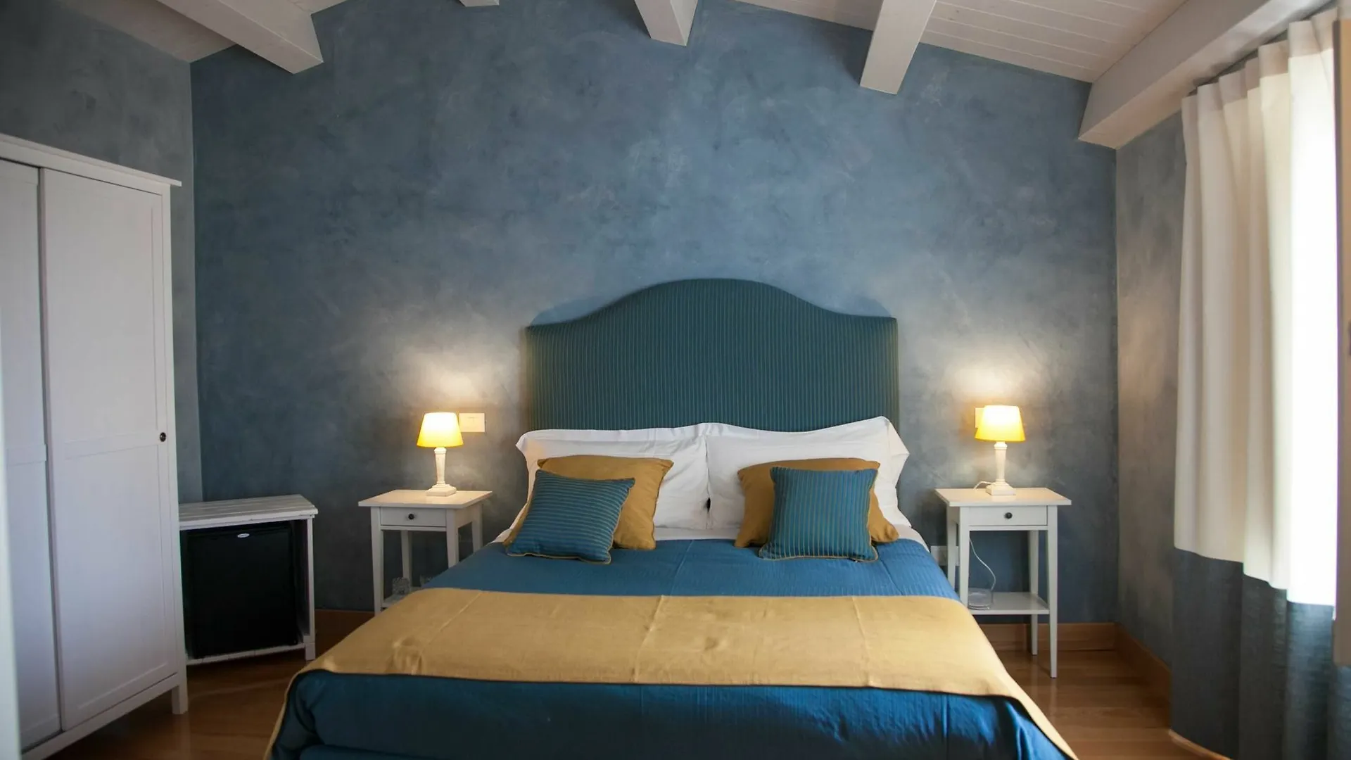 Zahir Country House Hotel Noto